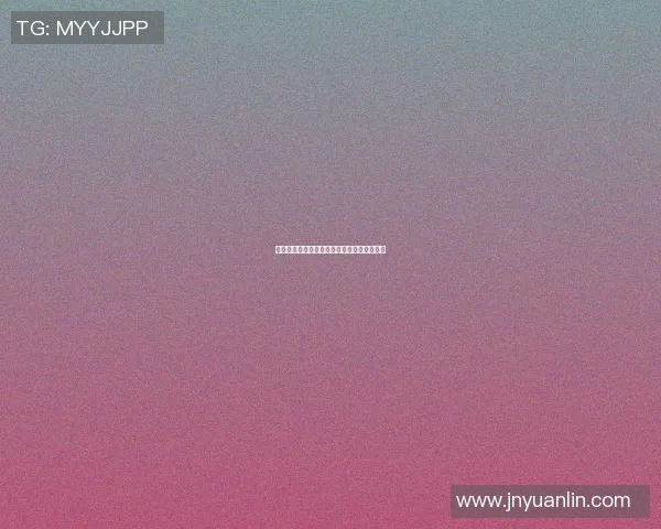 足球明星温暖瞬间感动粉丝心灵传递爱与希望